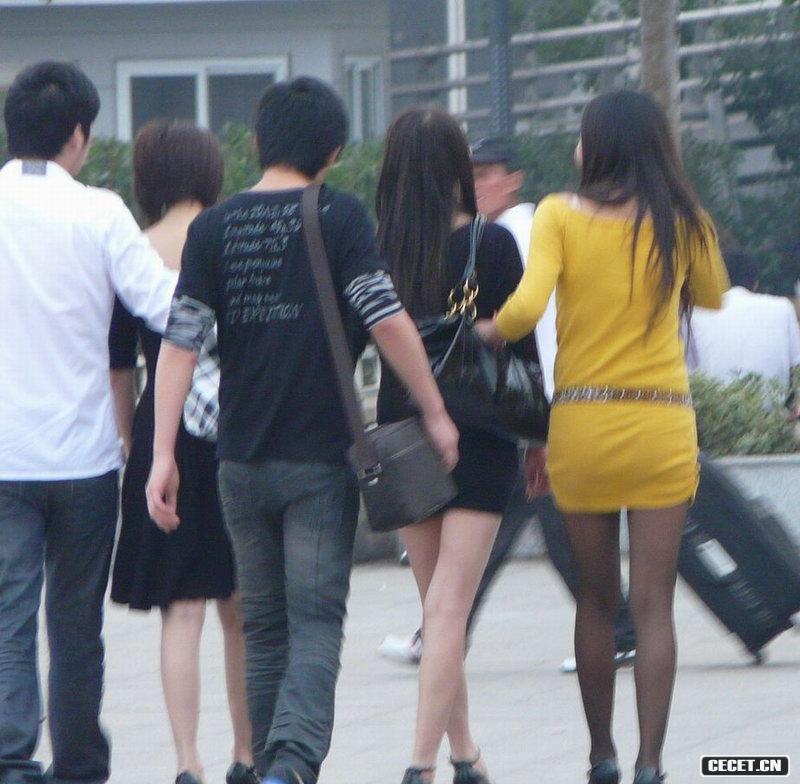 長(cháng)腿美女三人行