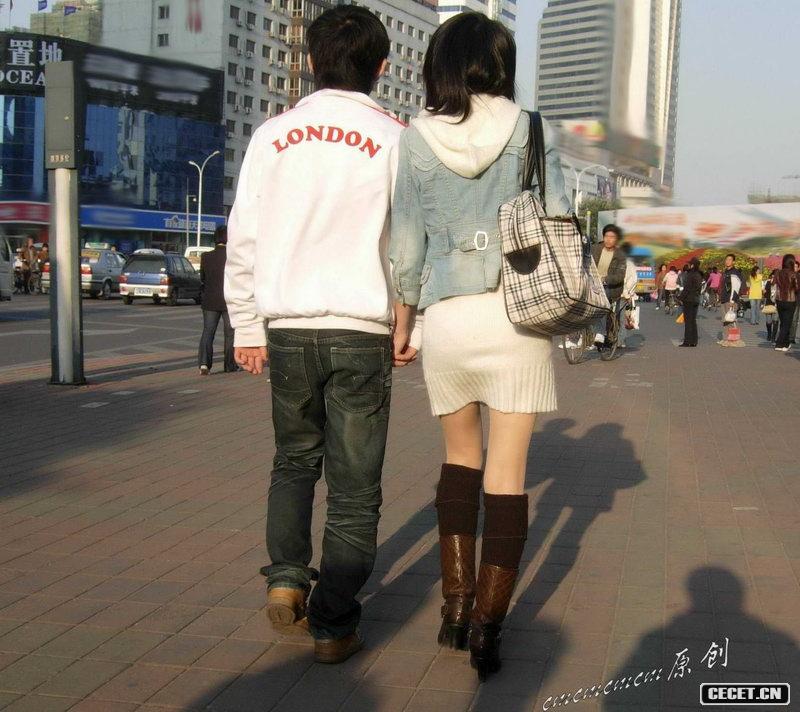 街拍長(cháng)腿肉絲MM