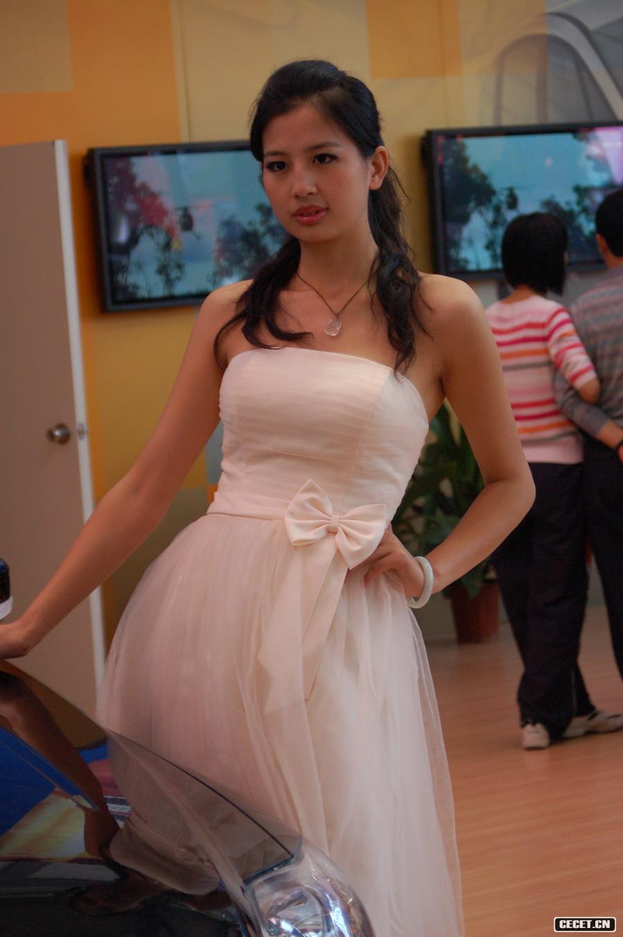 福特車(chē)展美女模特