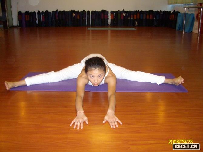 練瑜伽的舞蹈老師