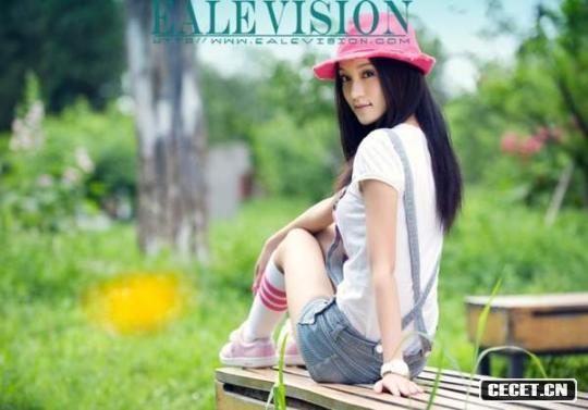 陽(yáng)光清純的大學(xué)MM