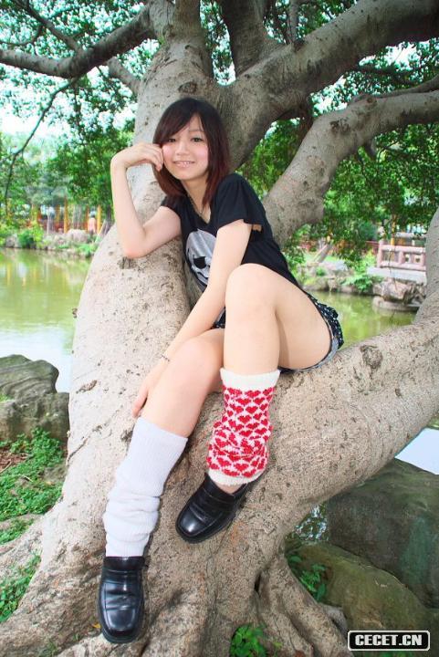 甜美女生外景拍攝