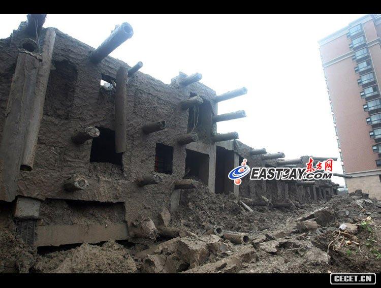 上海閔行區在建13層樓房整體倒塌 現場(chǎng)高清組圖