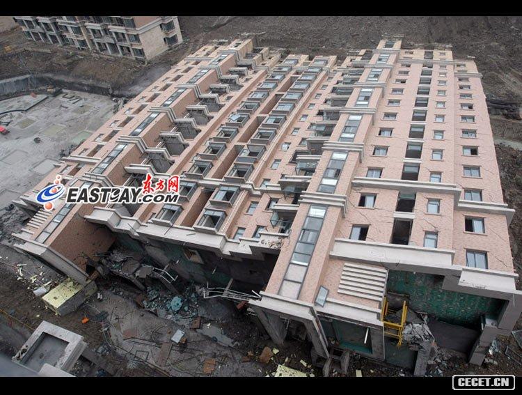 上海閔行區在建13層樓房整體倒塌 現場(chǎng)高清組圖