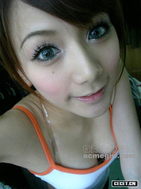 性感小臺妹低胸照