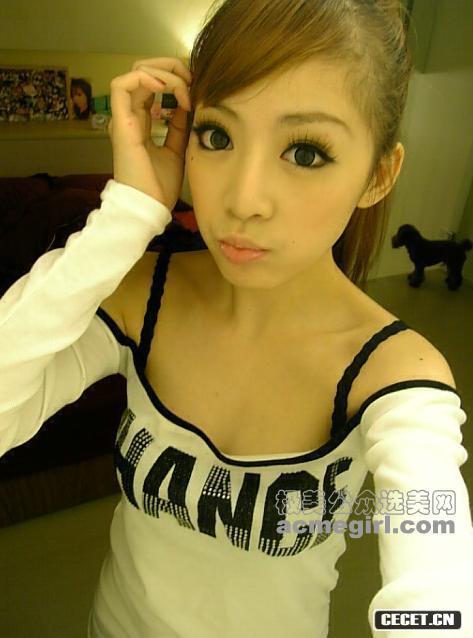 性感小臺妹低胸照