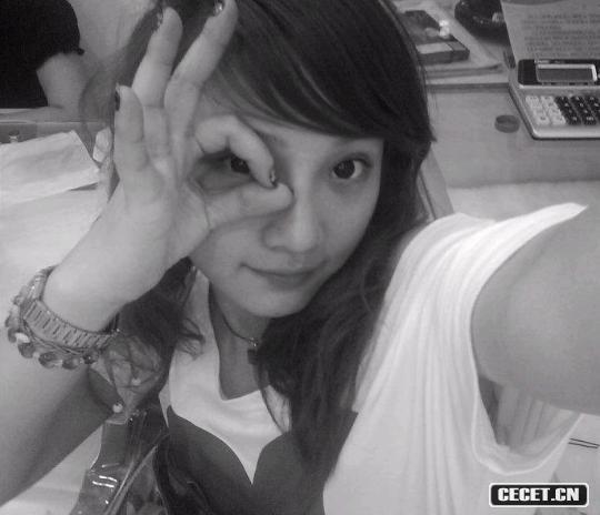 美女真人自拍秀