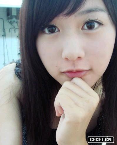 漂亮的女中學(xué)生