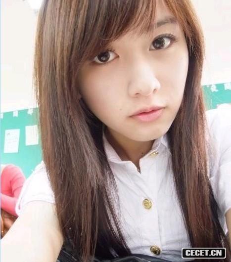 漂亮的女中學(xué)生