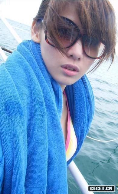 清涼美女身材真火辣