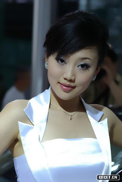 難得一見(jiàn)勾人心魂模特