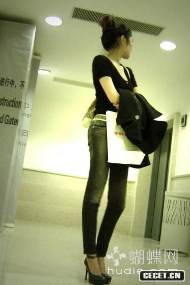 有錢(qián)的上海MM曬私生活