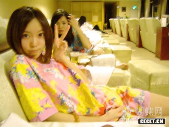 有錢(qián)的上海MM曬私生活