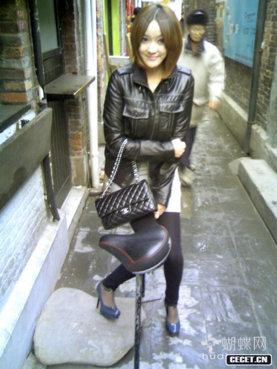 有錢(qián)的上海MM曬私生活