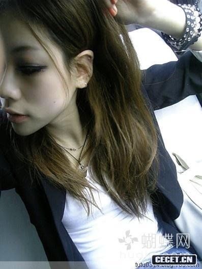 很日系的性感女生