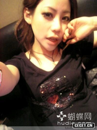 很日系的性感女生