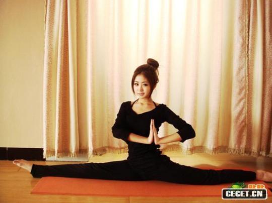 舞蹈學(xué)院美眉的生活照