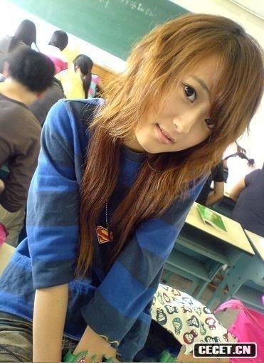 可愛(ài)小美女自拍照