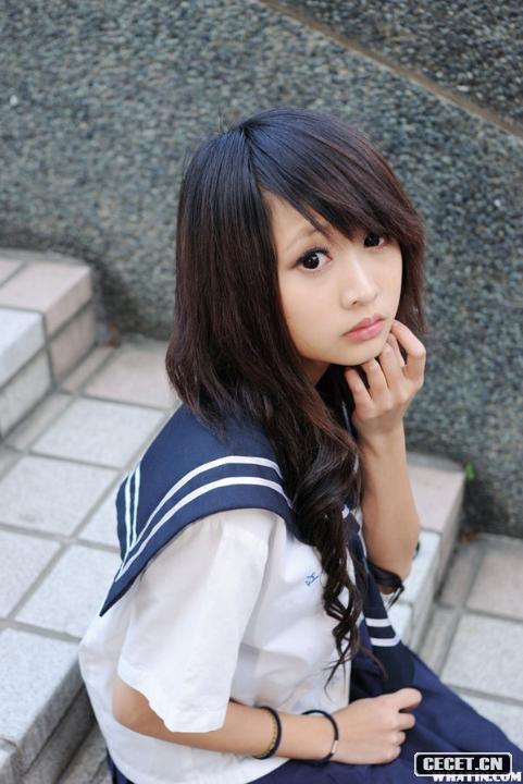 臺灣大學(xué)美少女小安甜美可愛(ài)外拍