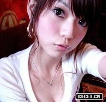 妹妹的胸部好誘人