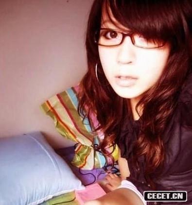 妹妹的胸部好誘人