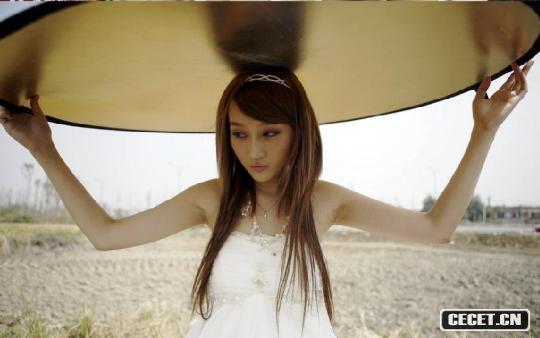 影樓里工作的MM