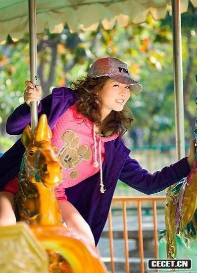 秀秀小師妹的美美海岸私房照