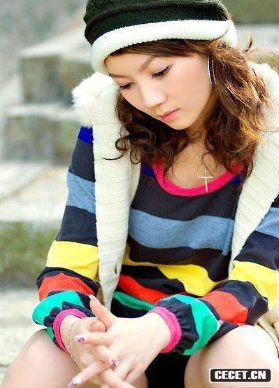 秀秀小師妹的美美海岸私房照