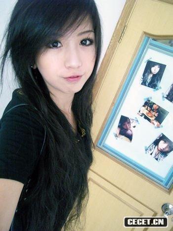 可愛(ài)混血妹的自拍靚照