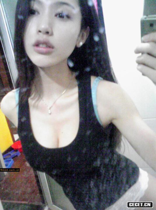 美女浴室驚艷照