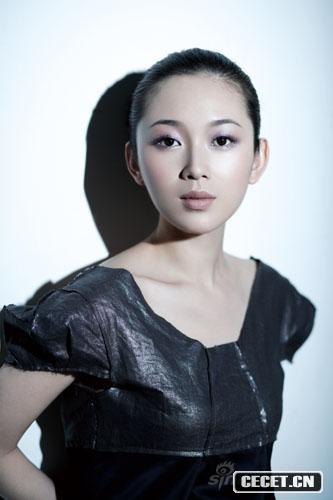 章雯淇寫(xiě)真自然清新