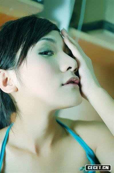 重慶MM性感寫(xiě)真照