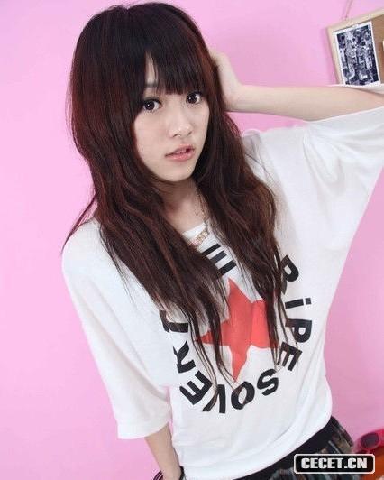 校園型清純小美女自拍