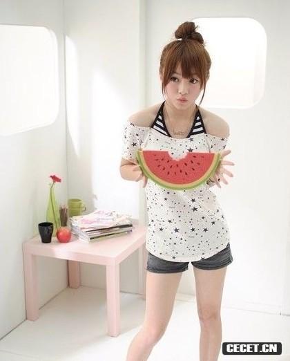 校園型清純小美女自拍