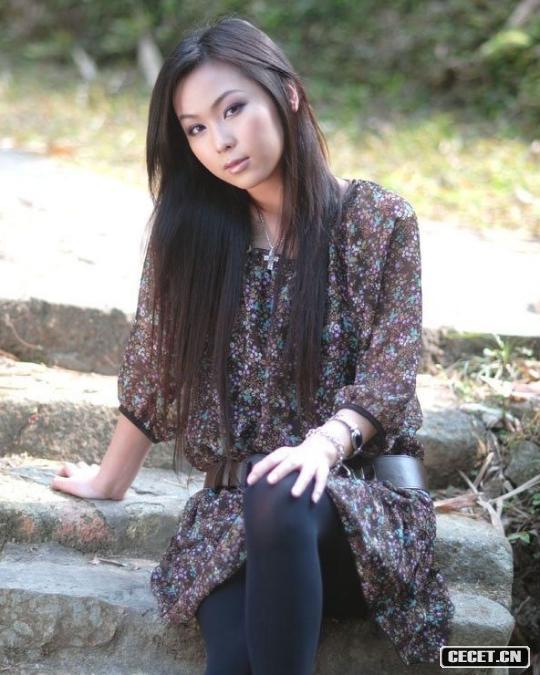 似水柔情的狐媚女孩兒