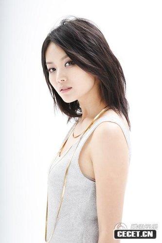 曹曦文寫(xiě)真精靈俏皮