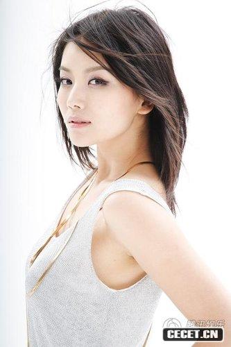 曹曦文寫(xiě)真精靈俏皮