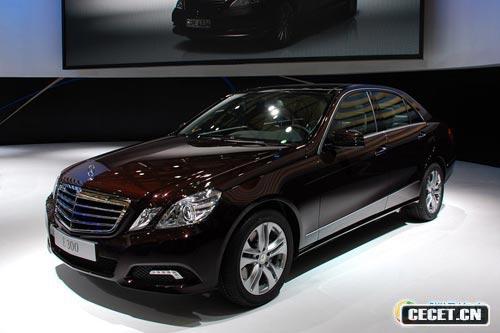 奔馳進(jìn)口E300將上市 國產(chǎn)加長(cháng)版售價(jià)前瞻