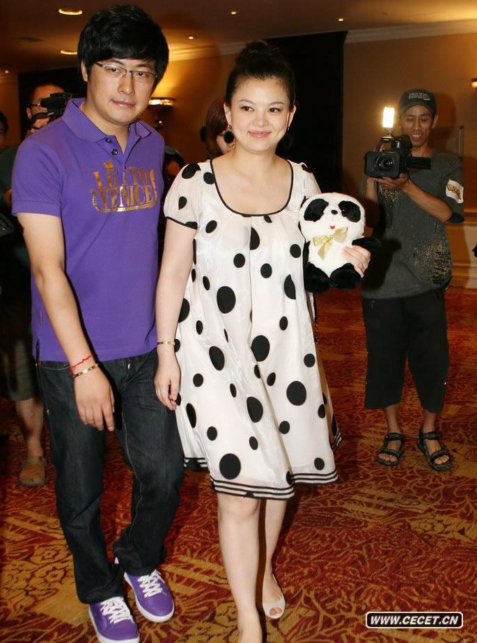 李湘公開(kāi)秀大肚