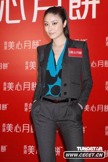 陳慧琳產(chǎn)子后正式復出