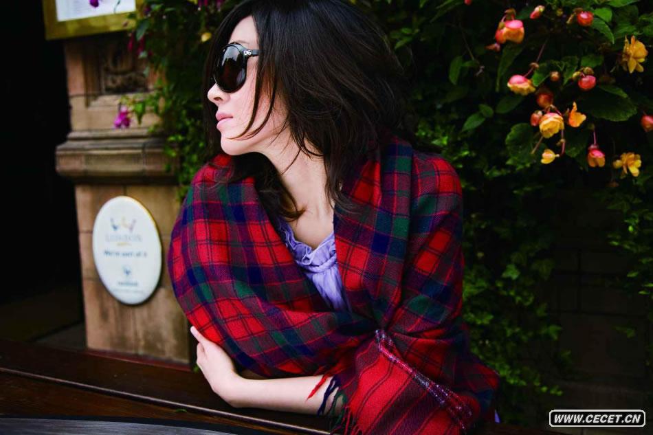 許晴拍攝魅惑寫(xiě)真