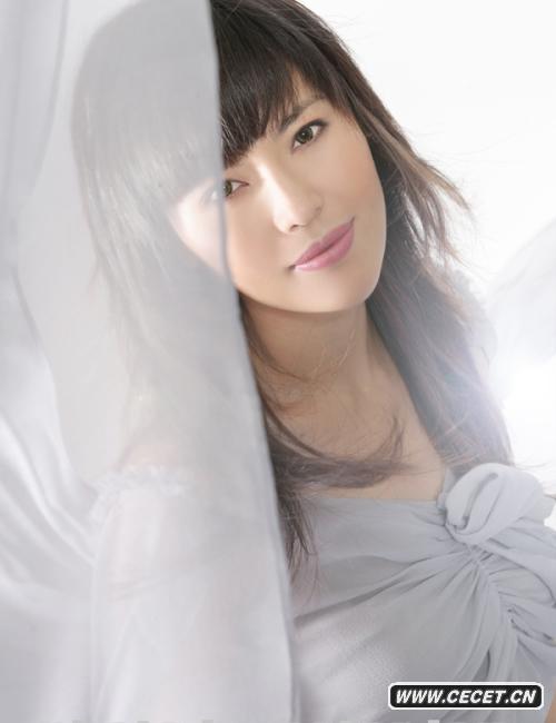 趙娜唯美飄逸寫(xiě)真