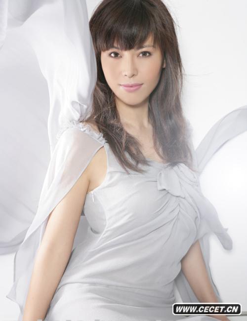 趙娜唯美飄逸寫(xiě)真