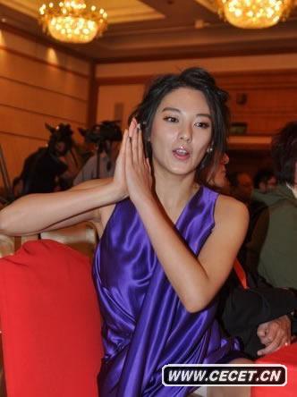 張雨綺舉止不雅博出位