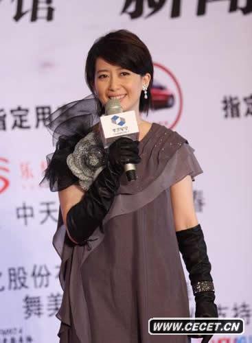 孟庭葦宣傳愛(ài)子獻花