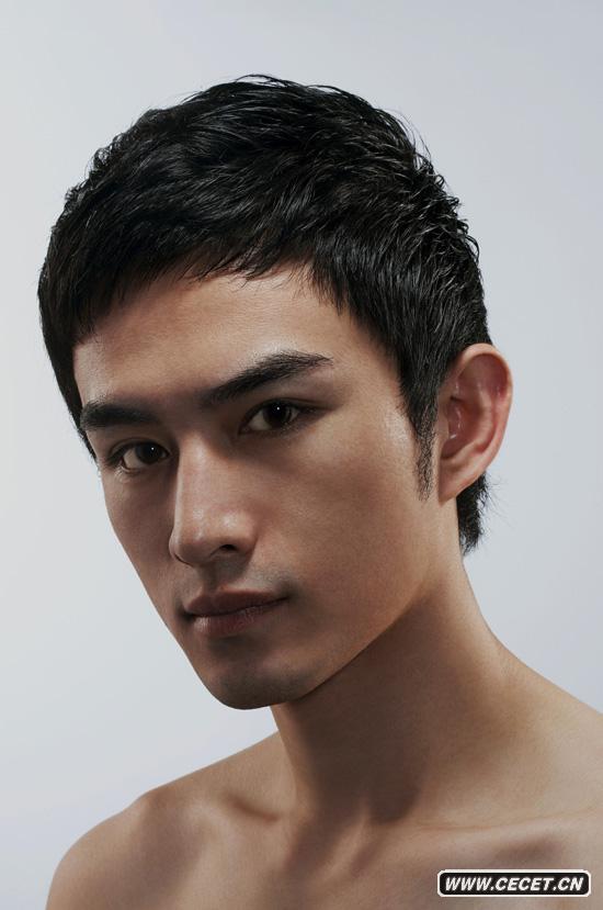 張曉晨全新寫(xiě)真曝光