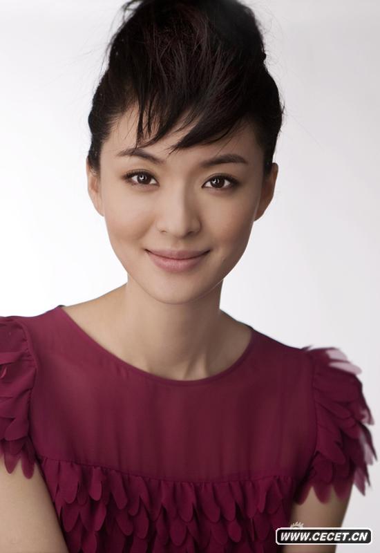 于越百變不離純真