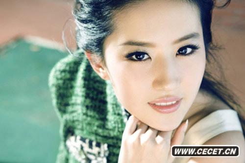 劉亦菲秀窈窕身材