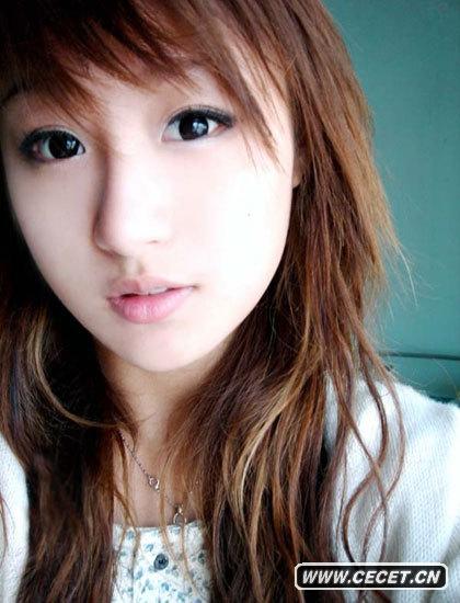 劉羽琦妖冶寫(xiě)真