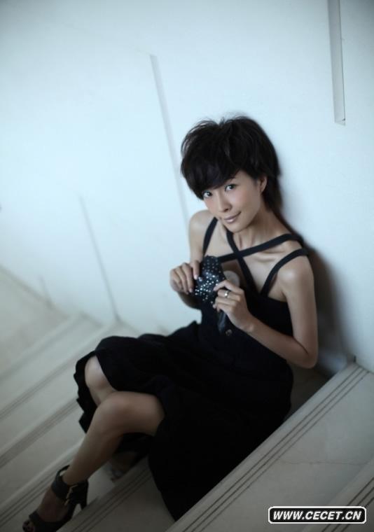 蘇巖寫(xiě)真演繹幸福時(shí)光